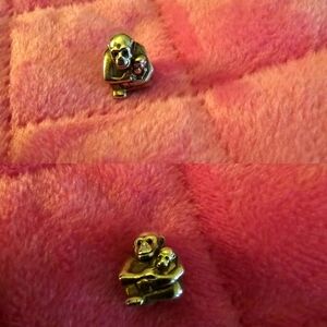 Pandora gorilla charm